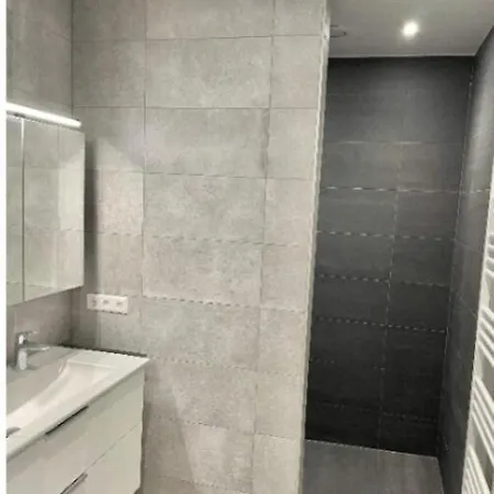 Apartment Luxury One Bedroom W Terrace&parking- 142-100